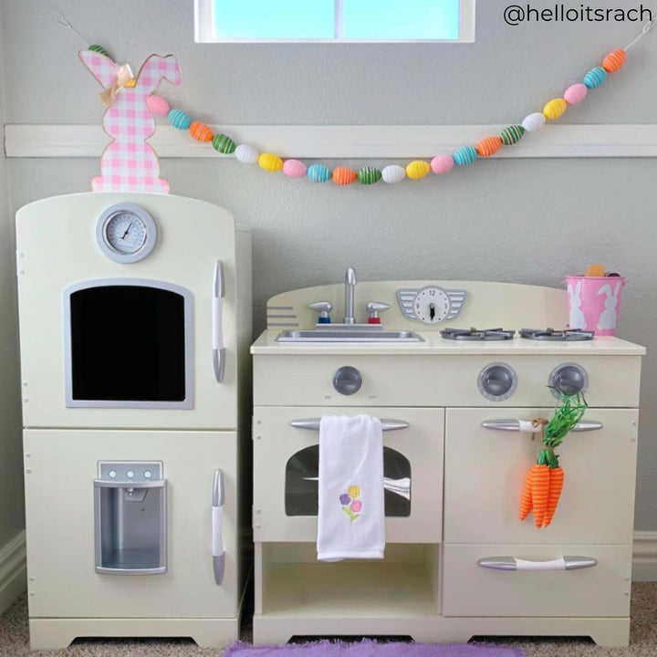 Teamson Kids Little Chef Fairfield Retro Kids Kitchen Playset with Refrigerator, Ivory