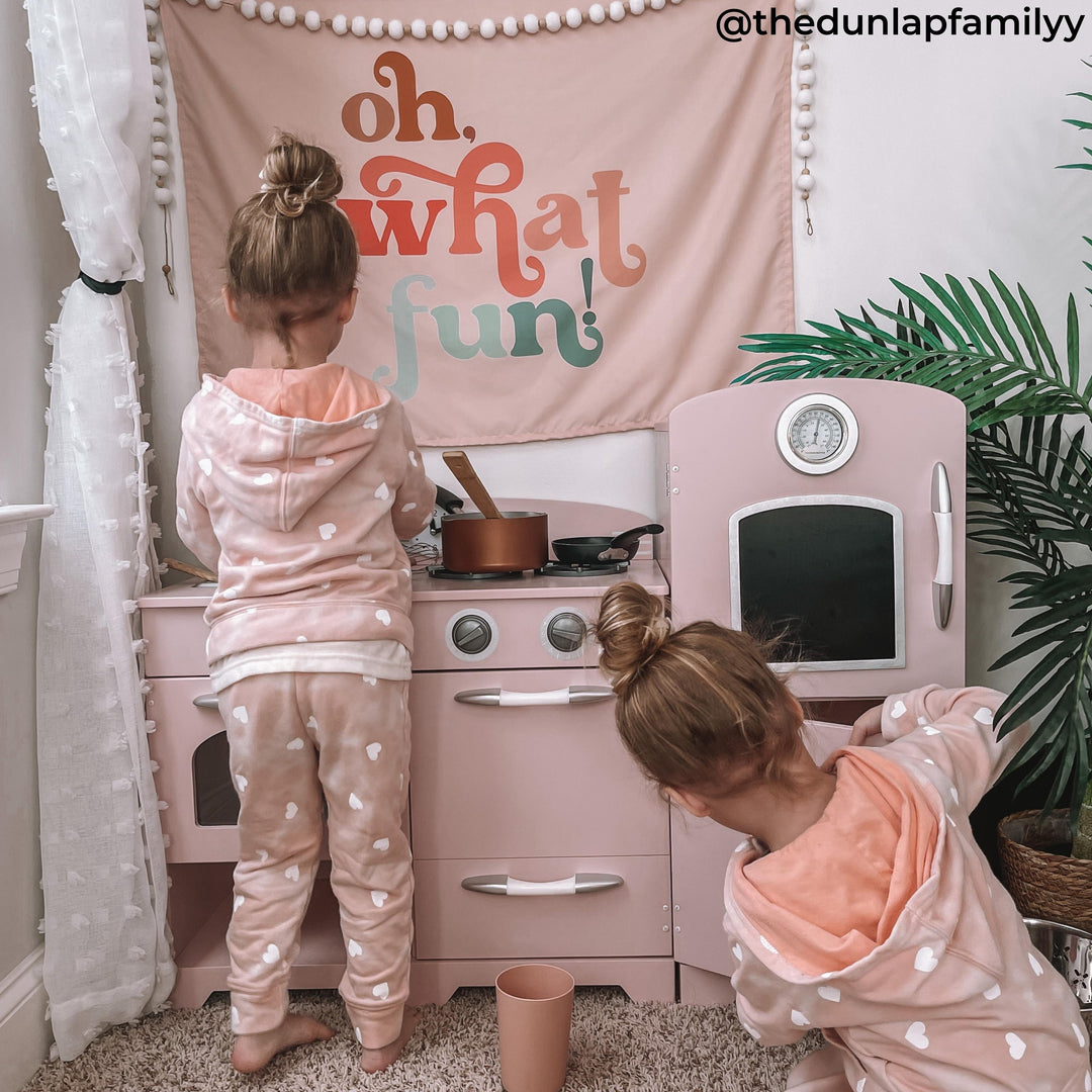 Teamson Kids Little Chef Fairfield Retro Kids Kitchen Playset with Ref