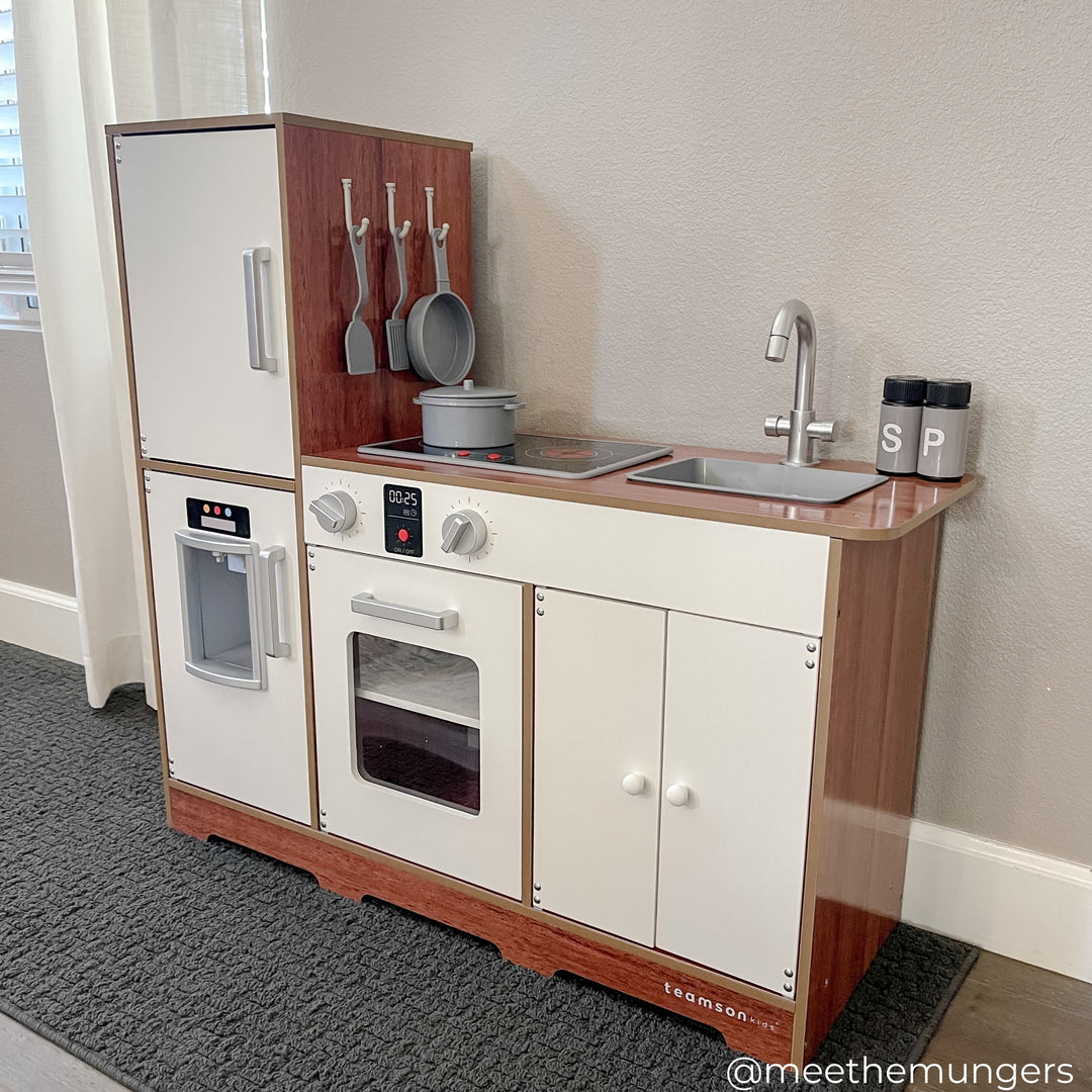 Teamson Kids Little Chef Palm Springs Classic Kids Play Kitchen with Accessories, Natural/White