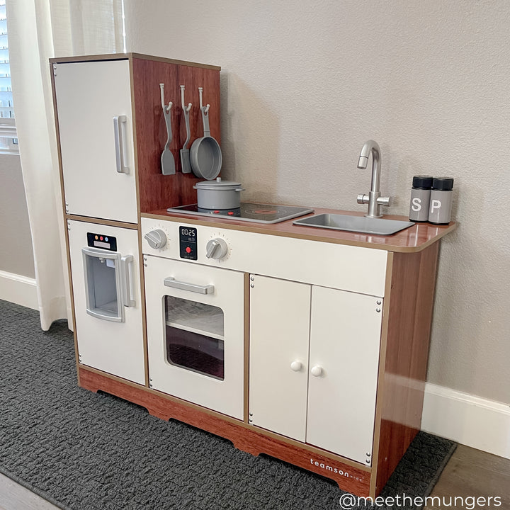 Teamson Kids Little Chef Palm Springs Classic Kids Play Kitchen with Accessories, Natural/White