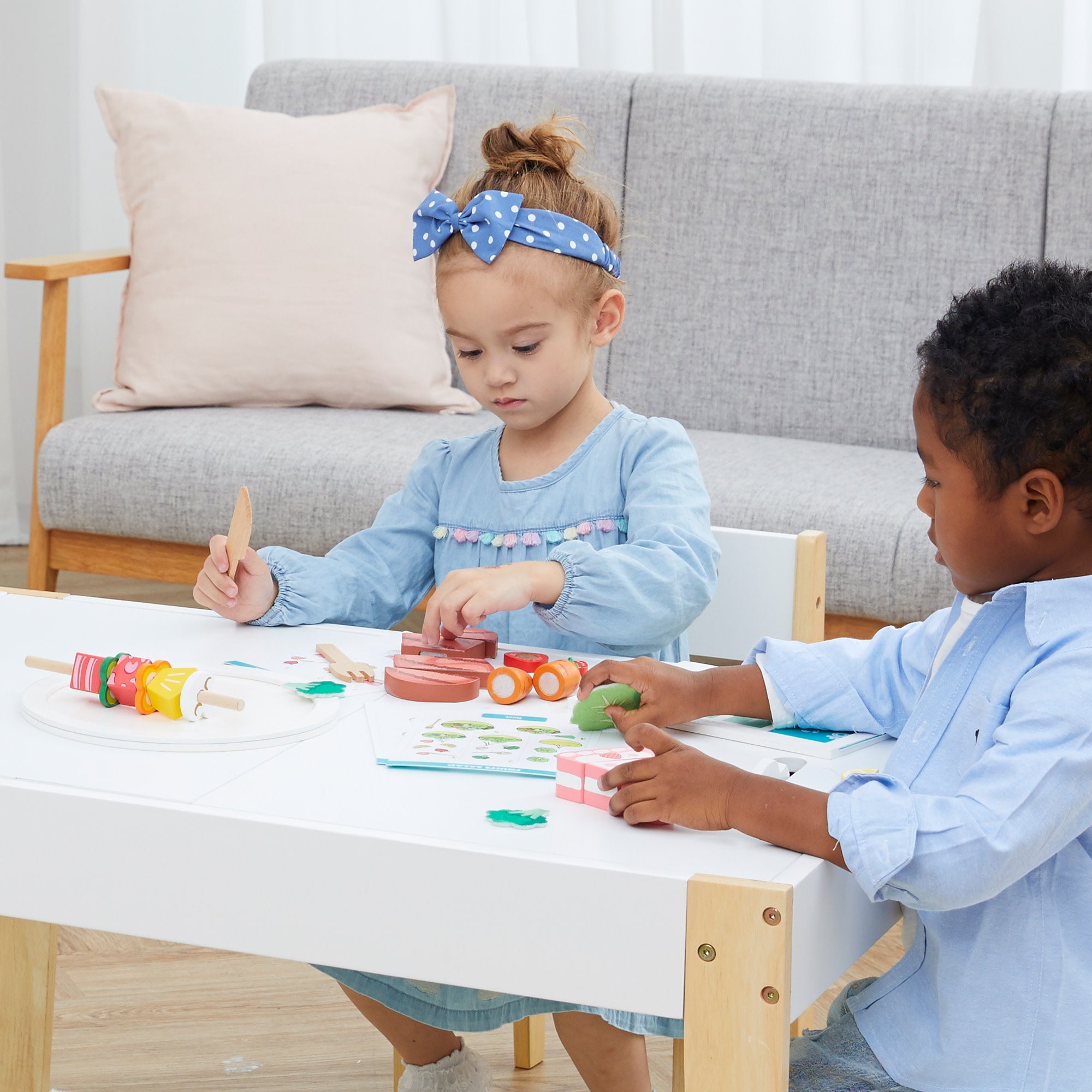 Teamson Kids - Little Chef Frankfurt Wooden Cutting food with Tablet and 3 recipes play kitchen accessories - Green- 20 pcs