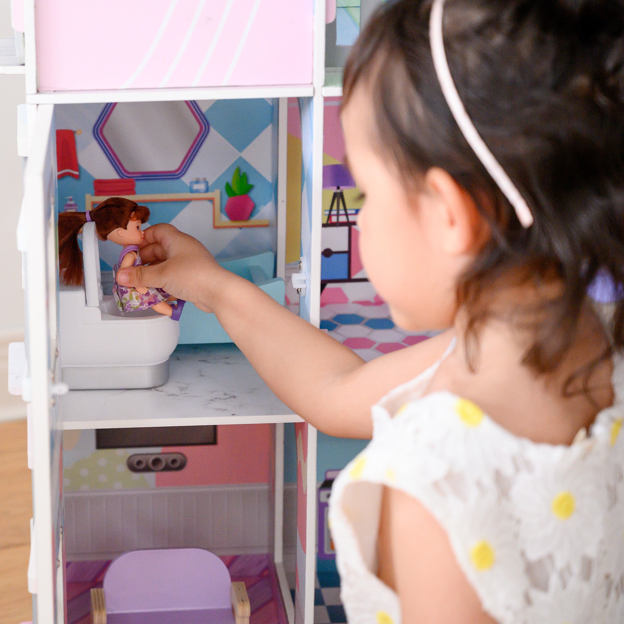 Teamson Kids Sunroom Dollhouse with 11 Accessories, Multicolor