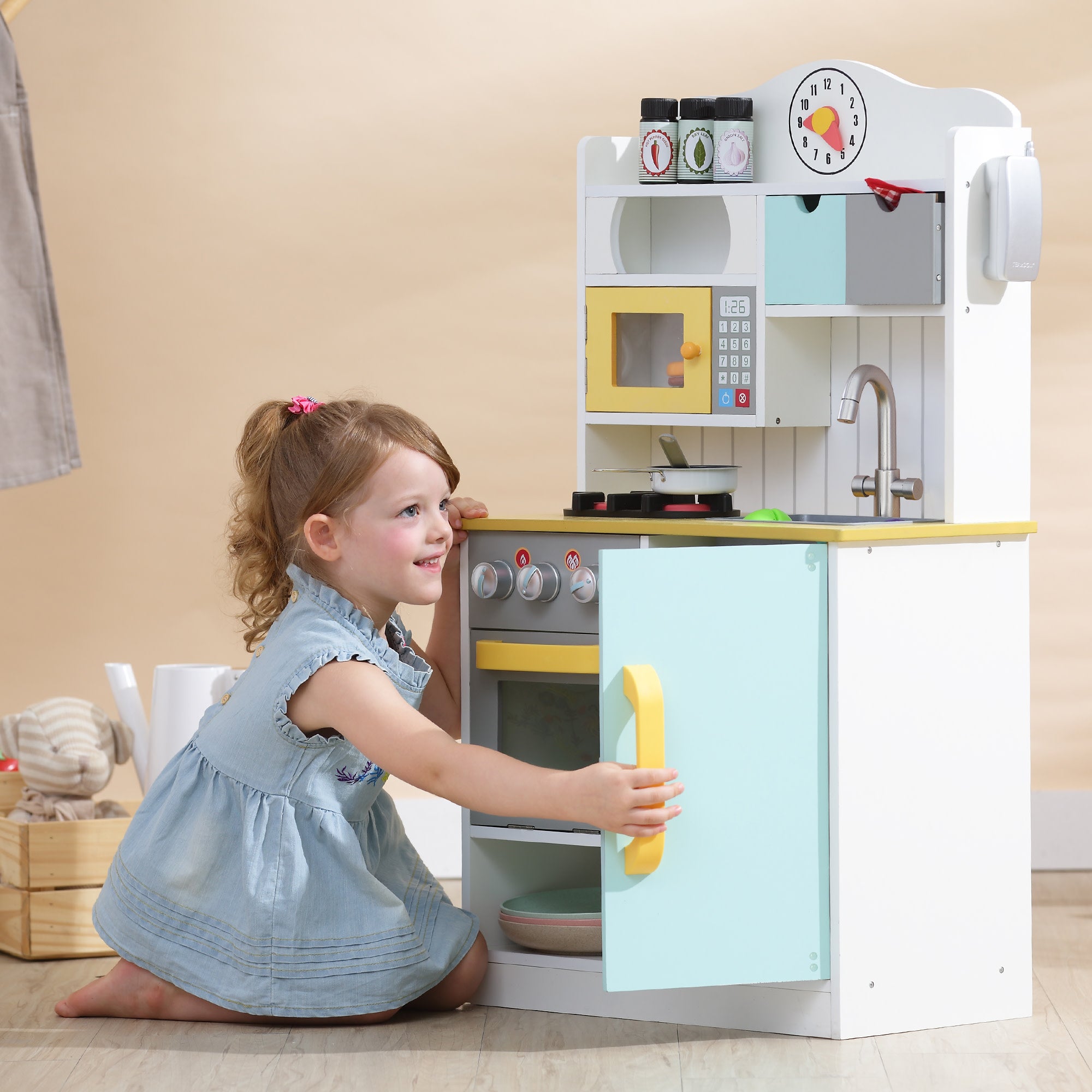 Teamson Kids Little Chef Florence Play Kitchen with Accessories, Multicolor