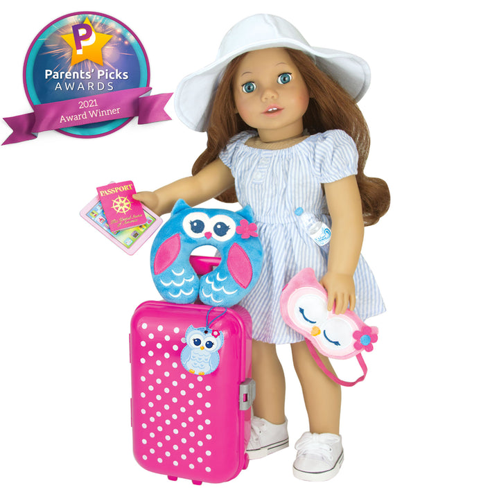 An 18" auburn-haired doll model the travel set with a Parents' Picks Awards 2021 Winner badge